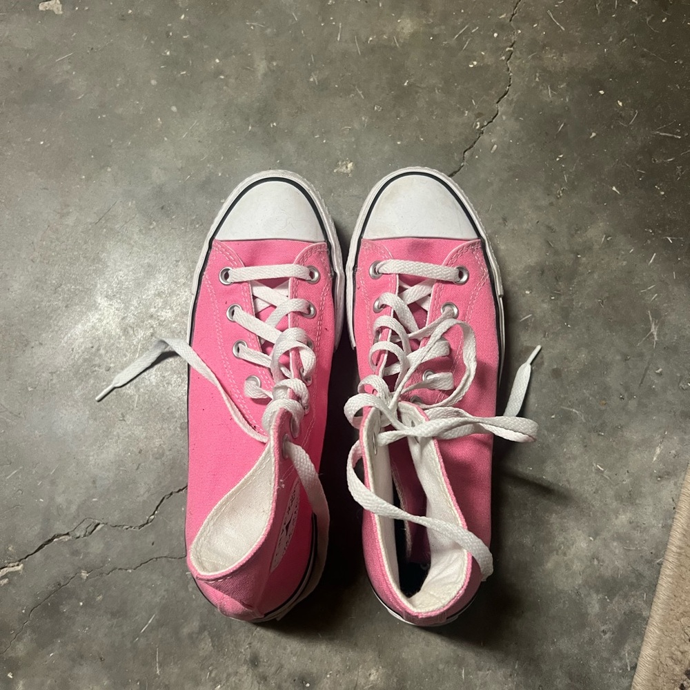 pink platform converse
